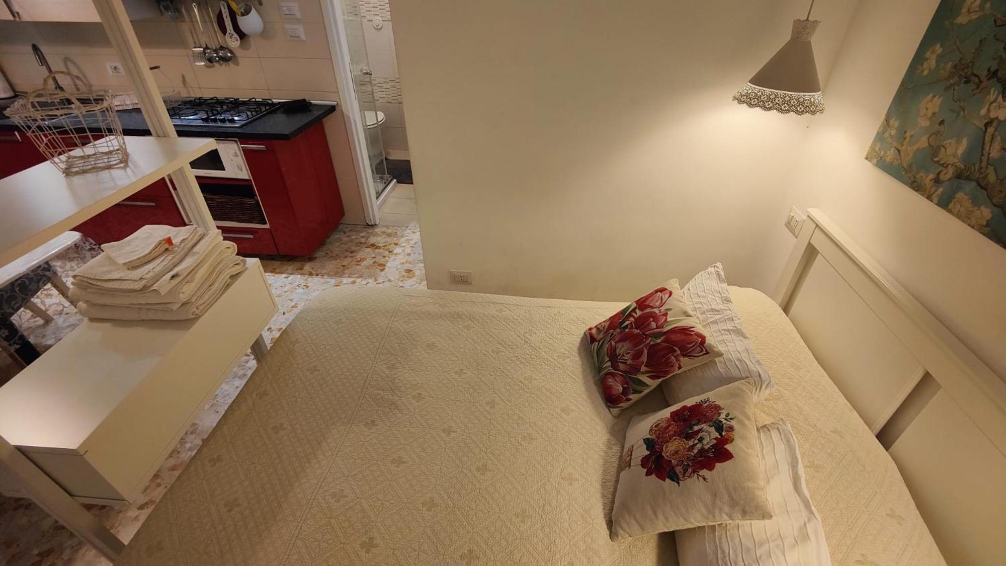 Sergio Tourist Rental Close Tiburtina Station Roma