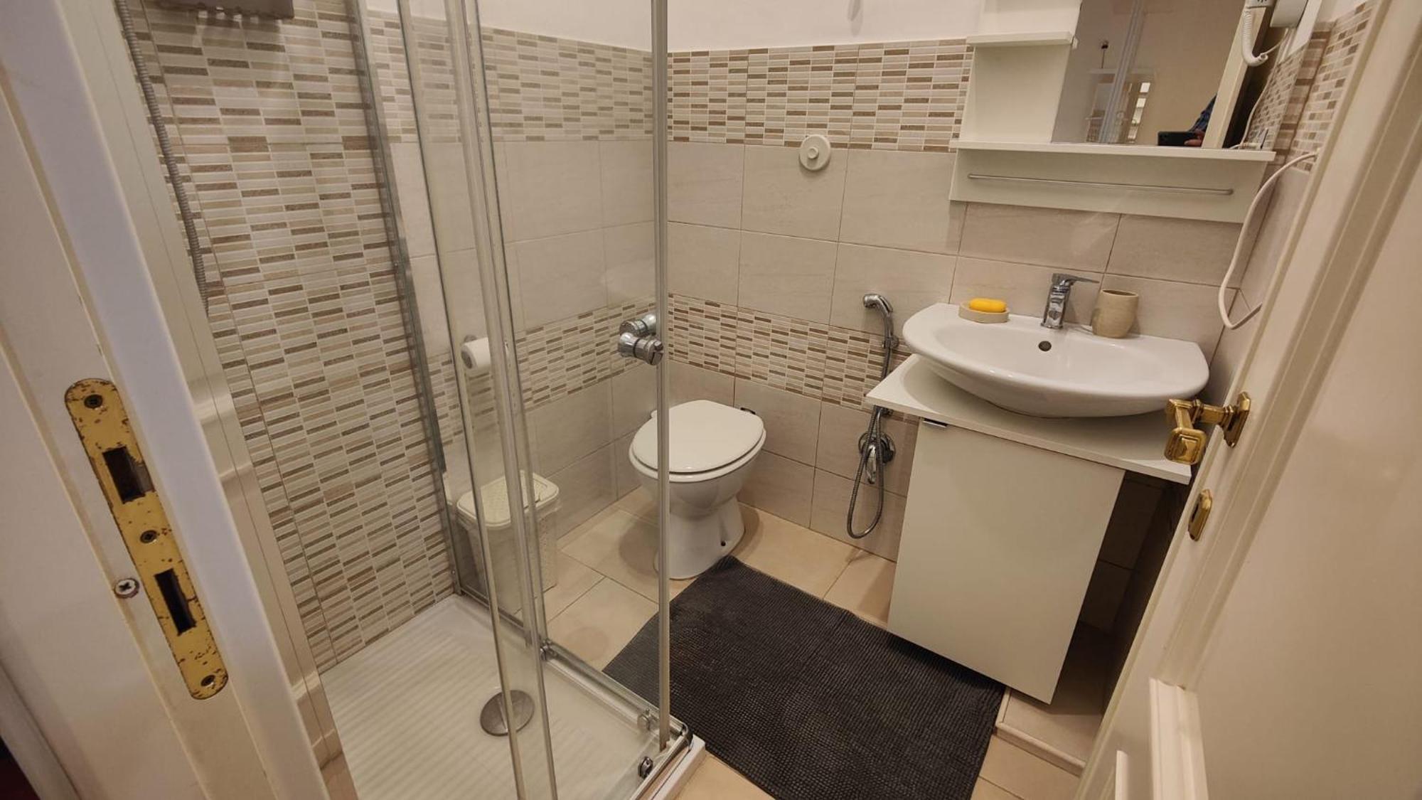 Sergio Tourist Rental Close Tiburtina Station Roma